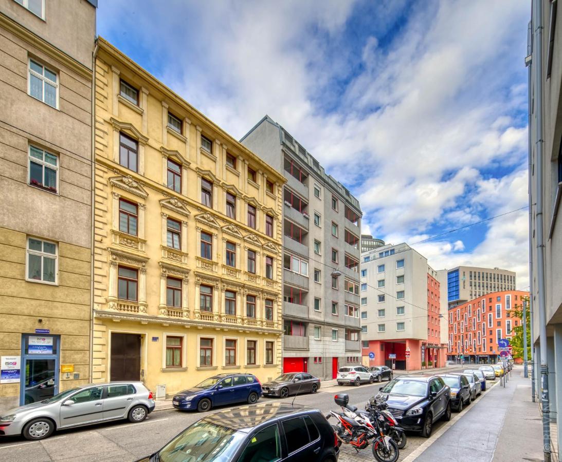 Perfect For Long Term Stay, Two Min To Hauptbahnhof, 18 Bécs Kültér fotó